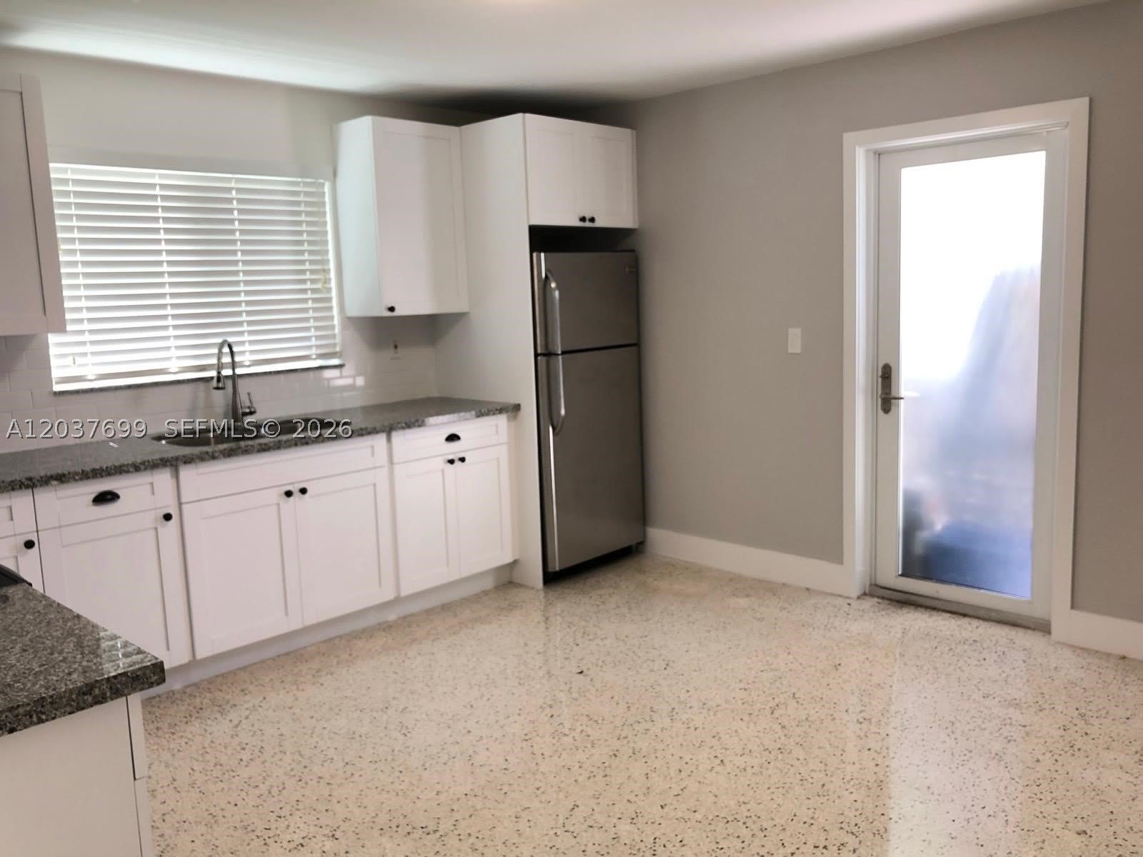 12020 NE 12th Ct – photo 4