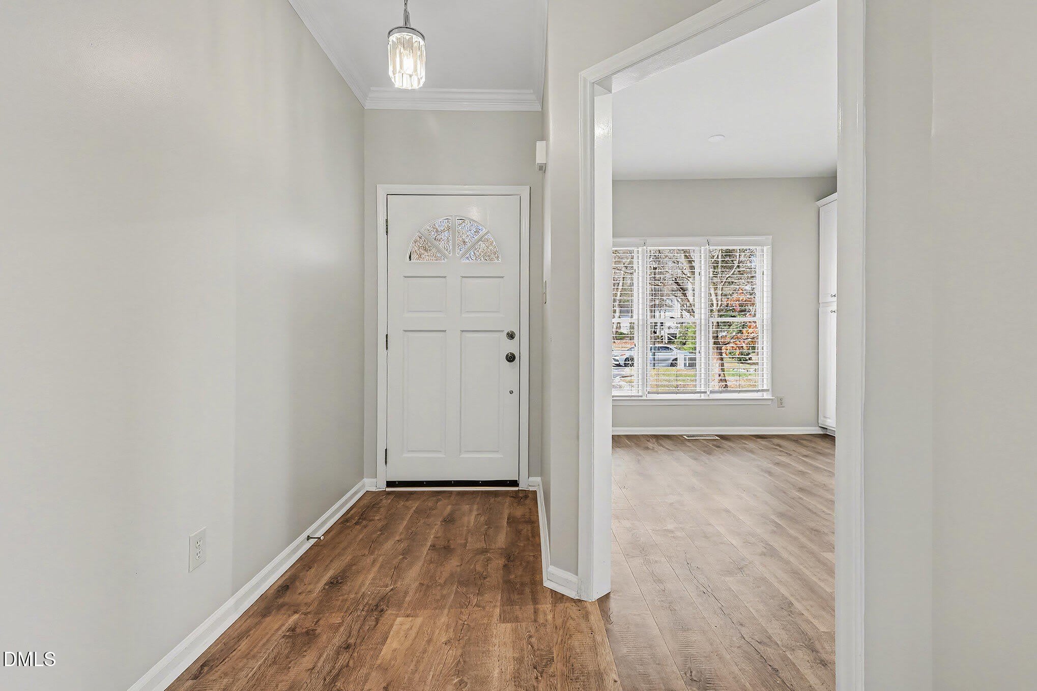 3706 Carnegie Lane, Raleigh NC 27612 – photo 2