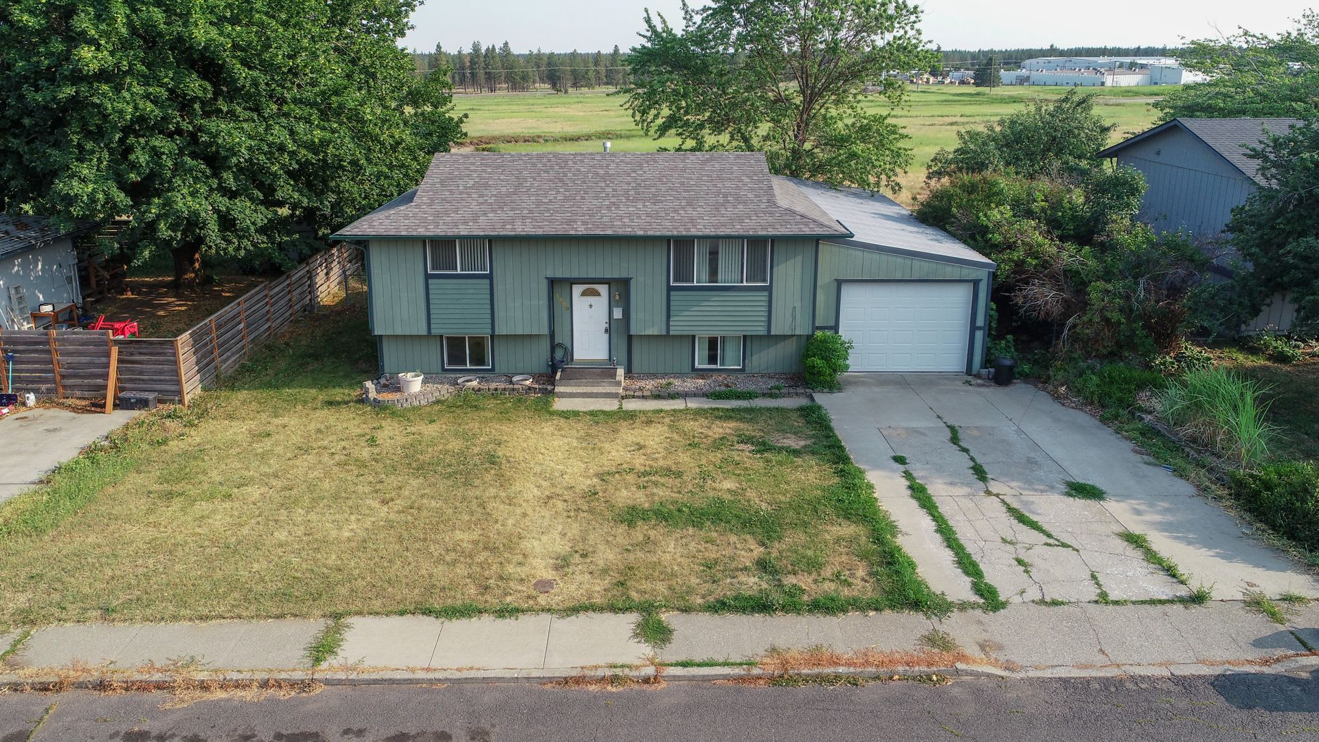 ***Coming soon July 15th***3 bedroom 2 bath next to EWU!! – photo 1