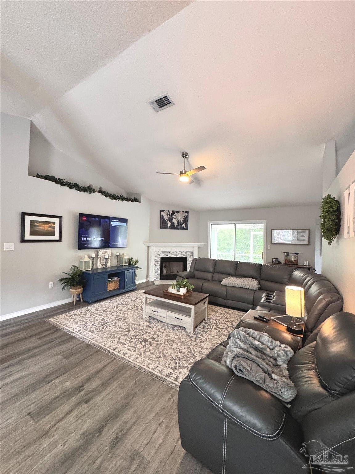 2404 Houston Cir – photo 2