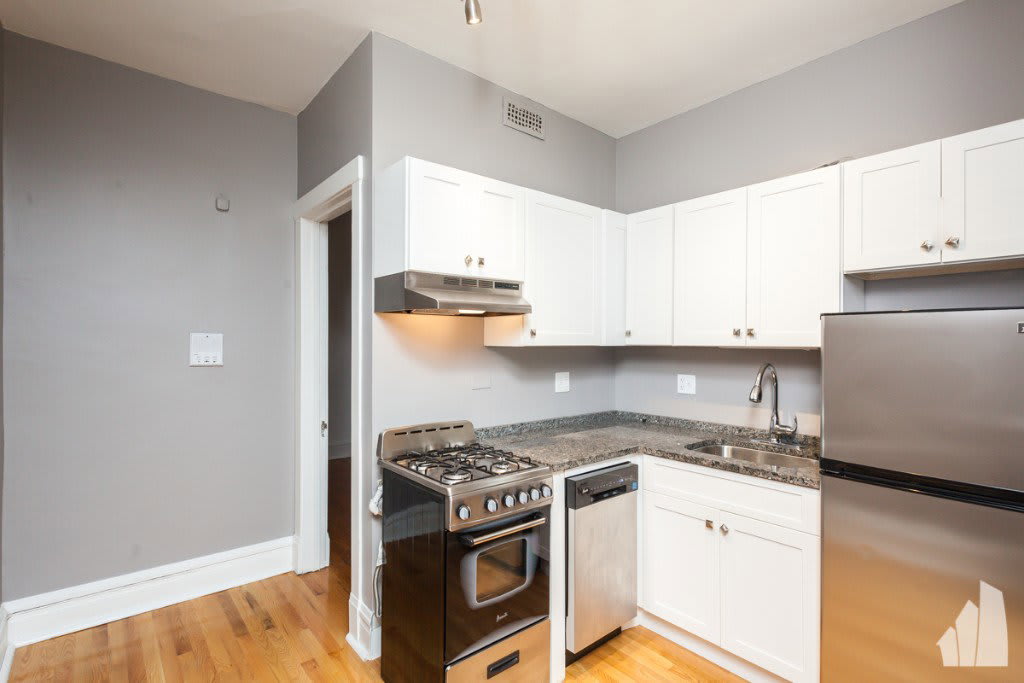 439 West Melrose Street – photo 3