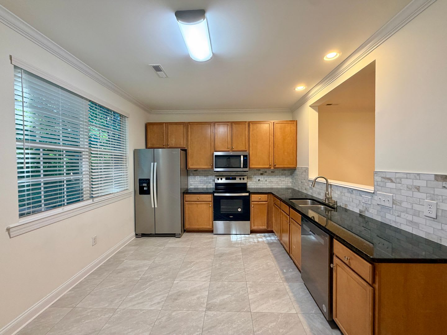 Beautiful Updated Townhouse located in Iredell County! 2BR/2.5BA Garage – photo 4