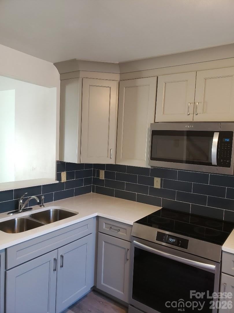 2830 Hosta Drive – photo 3