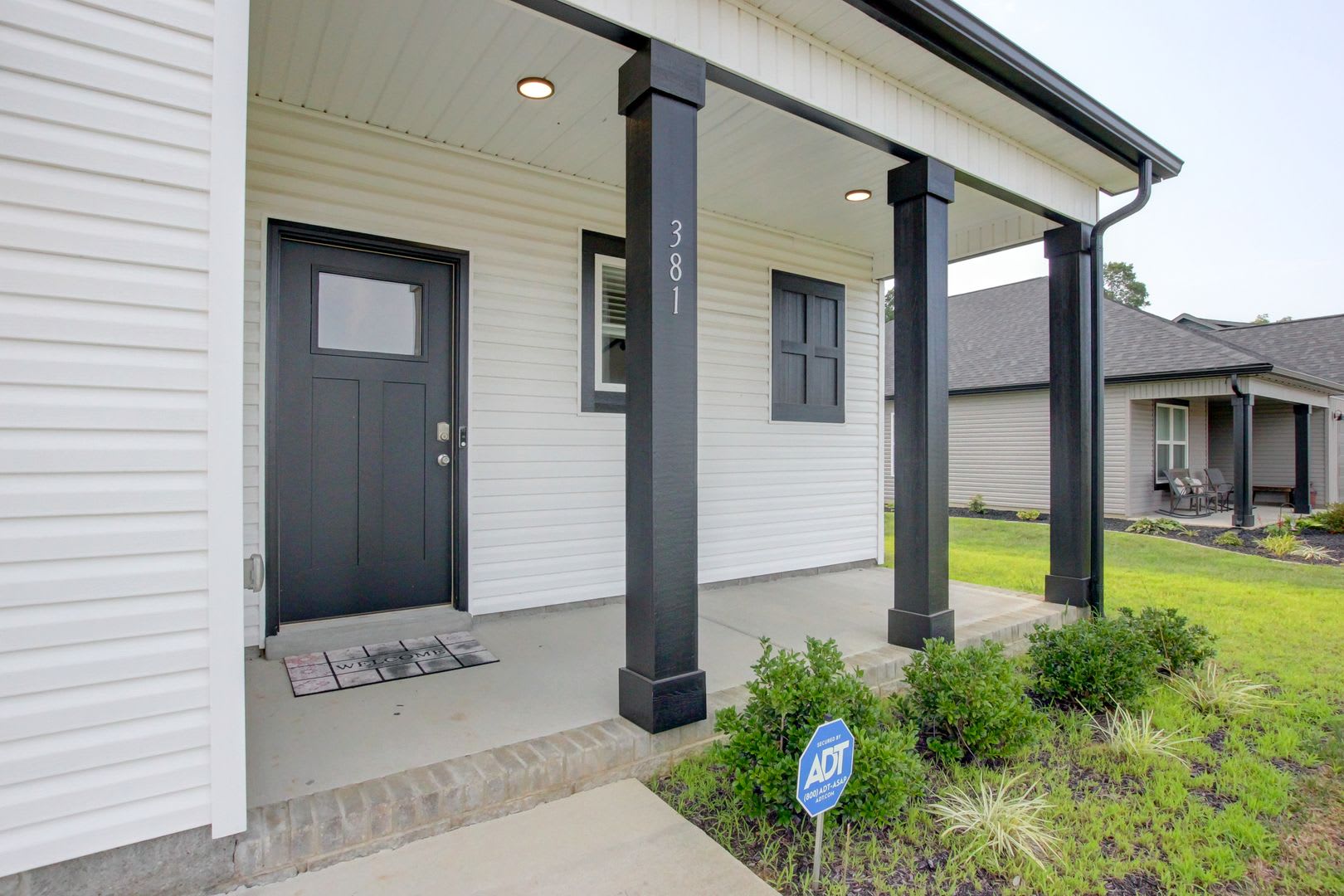 381 Galway Dr For Rent – photo 4