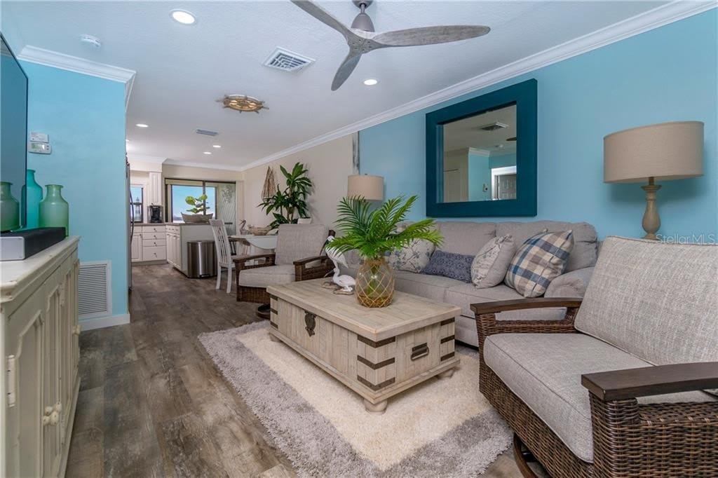 5041 N Beach Rd – photo 2