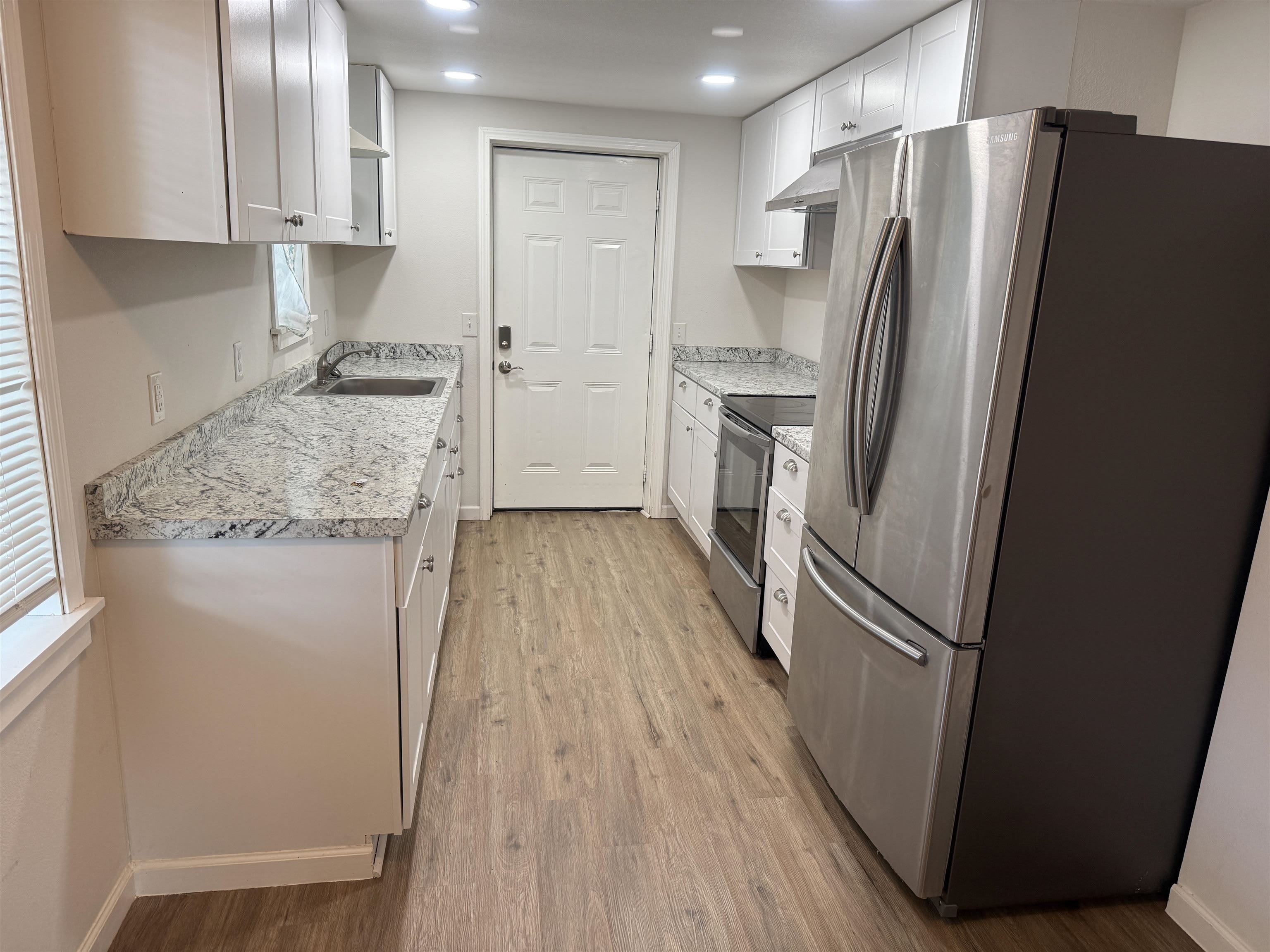 201 S Rhomberg Street – photo 3