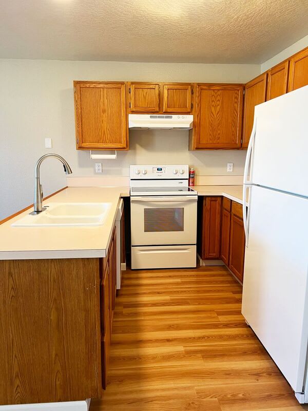 782 North Cloverleaf Loop – photo 5