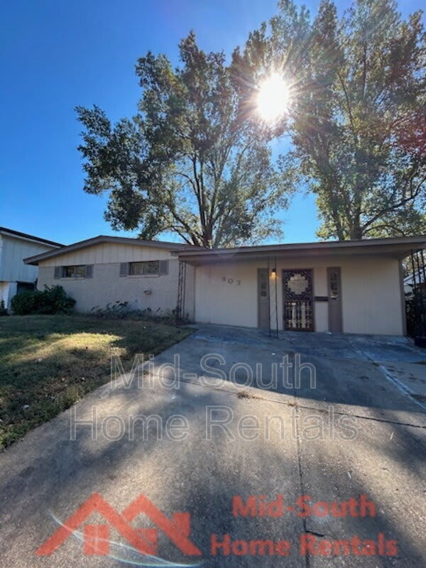 803 Ledbetter Ave – photo 3