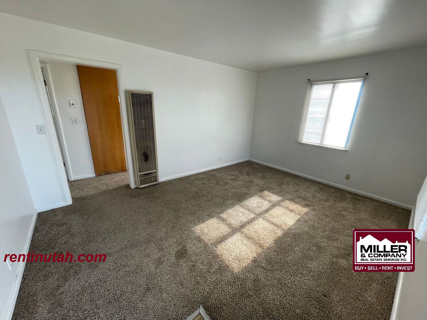 Cute 2 bedroom Duplex For Rent!! – photo 2