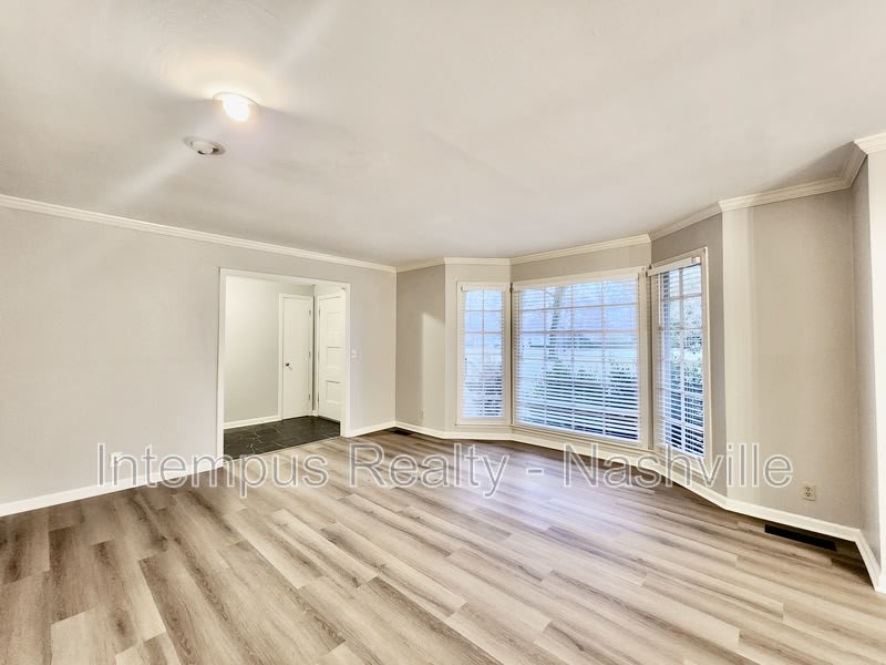 8124 Devens Dr – photo 5