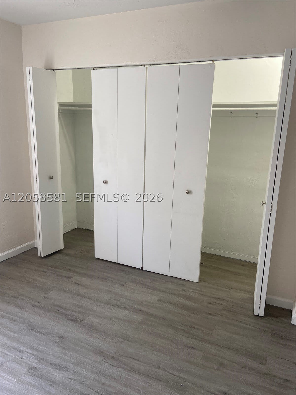 2349 NE 9th – photo 5