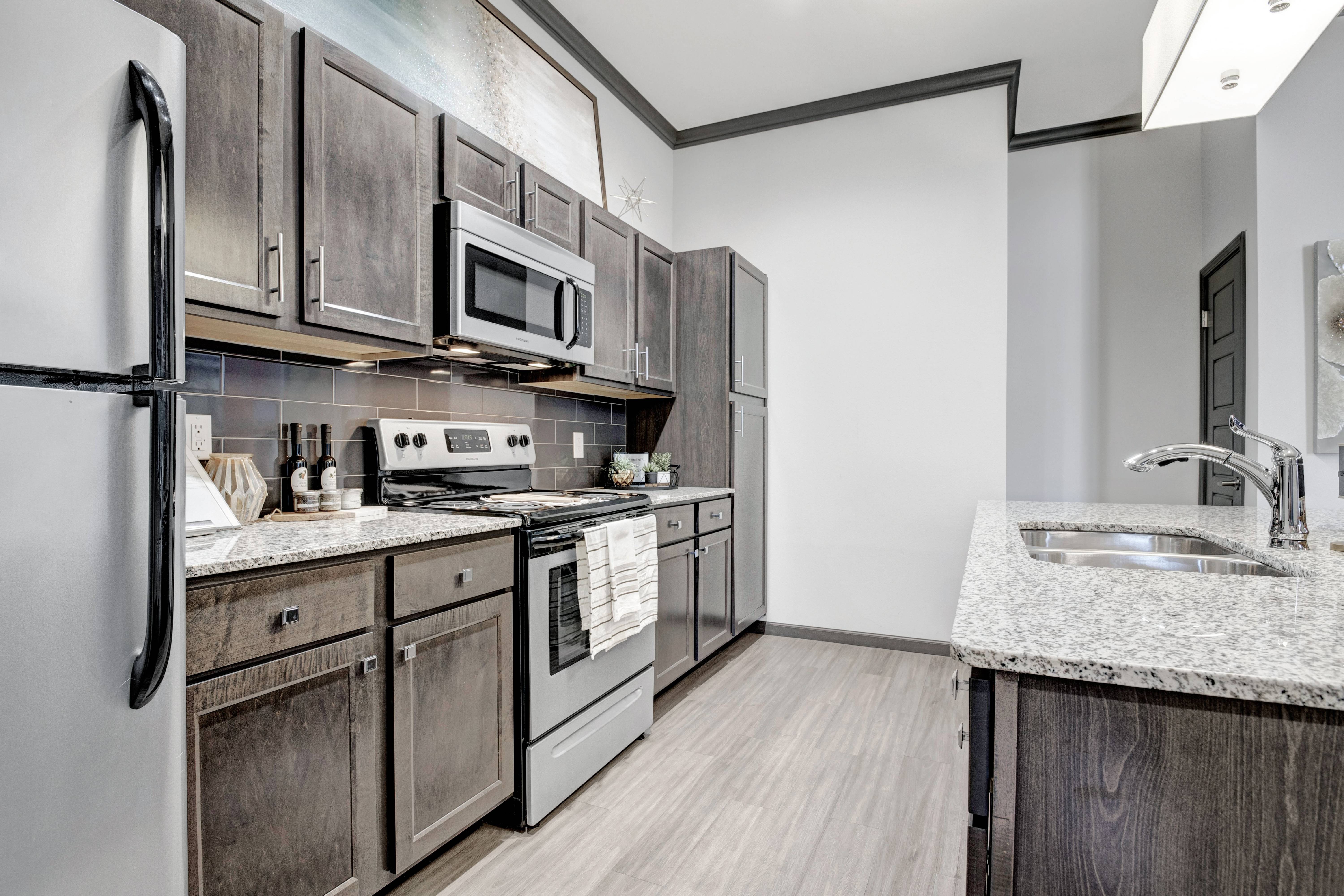 8966 East 56Th Place – photo 1