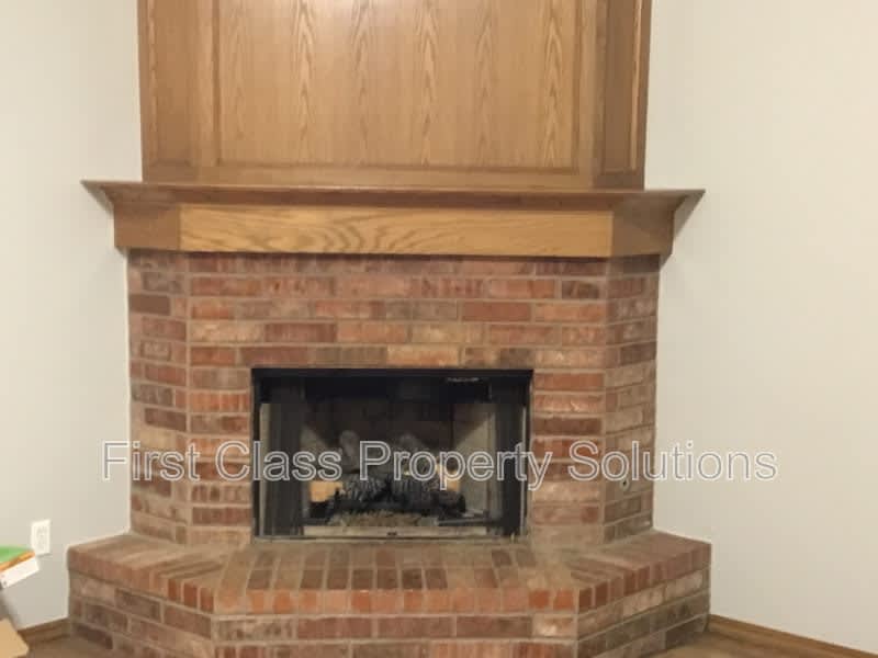 12306 SW 13th St – photo 3