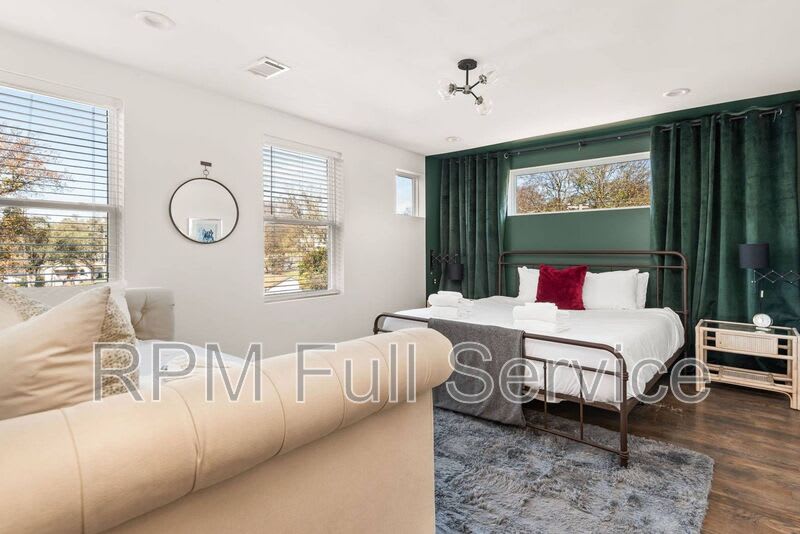 208 Myrtle Street – photo 5