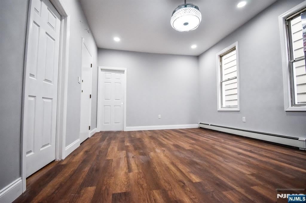 17 Troy Street – photo 1