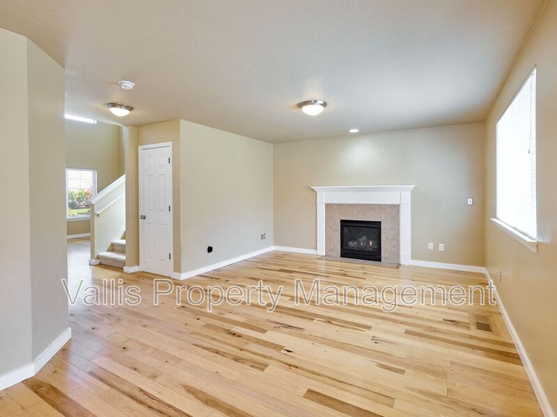 224 Southeast Derby Street – photo 5