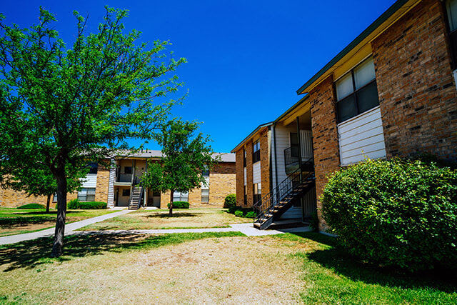 Cross Timbers At Grand Street – photo 2