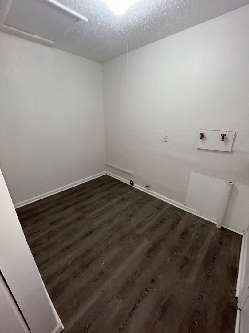 Spacious 4BD/1BA – photo 5