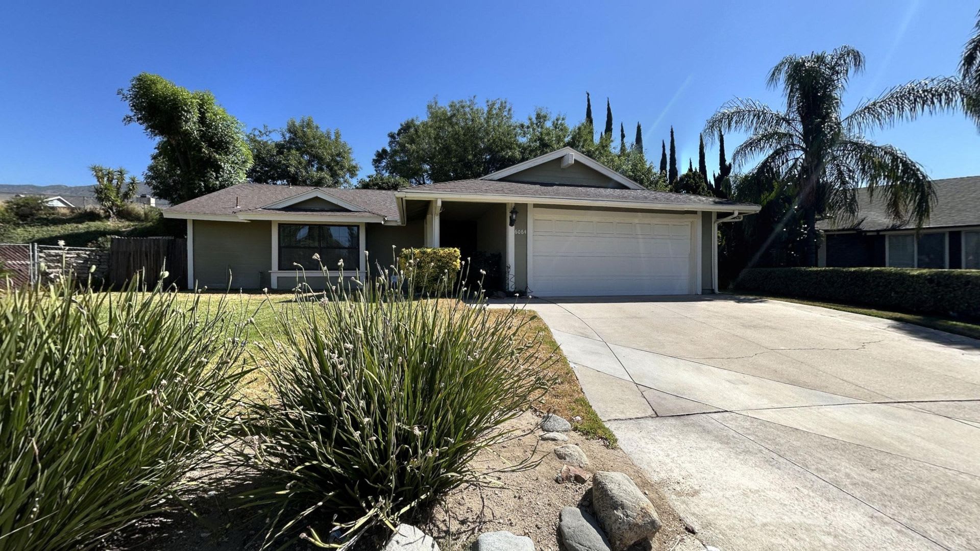 6064 Laura Ln Beautiful 3 Bedroom 2 Bathroom Home In North San Bernardino – photo 1
