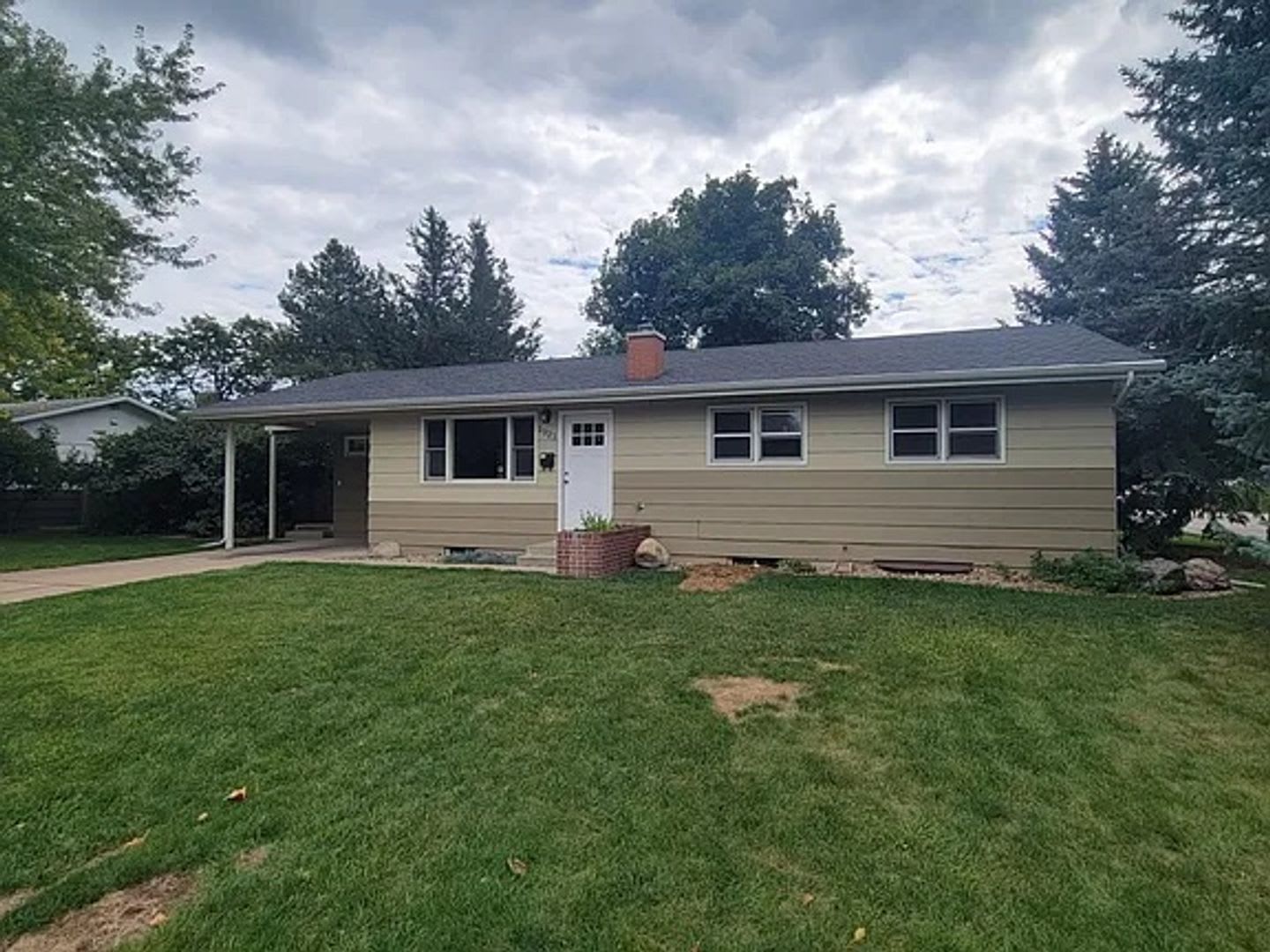 1321 Lakewood Drive – photo 1