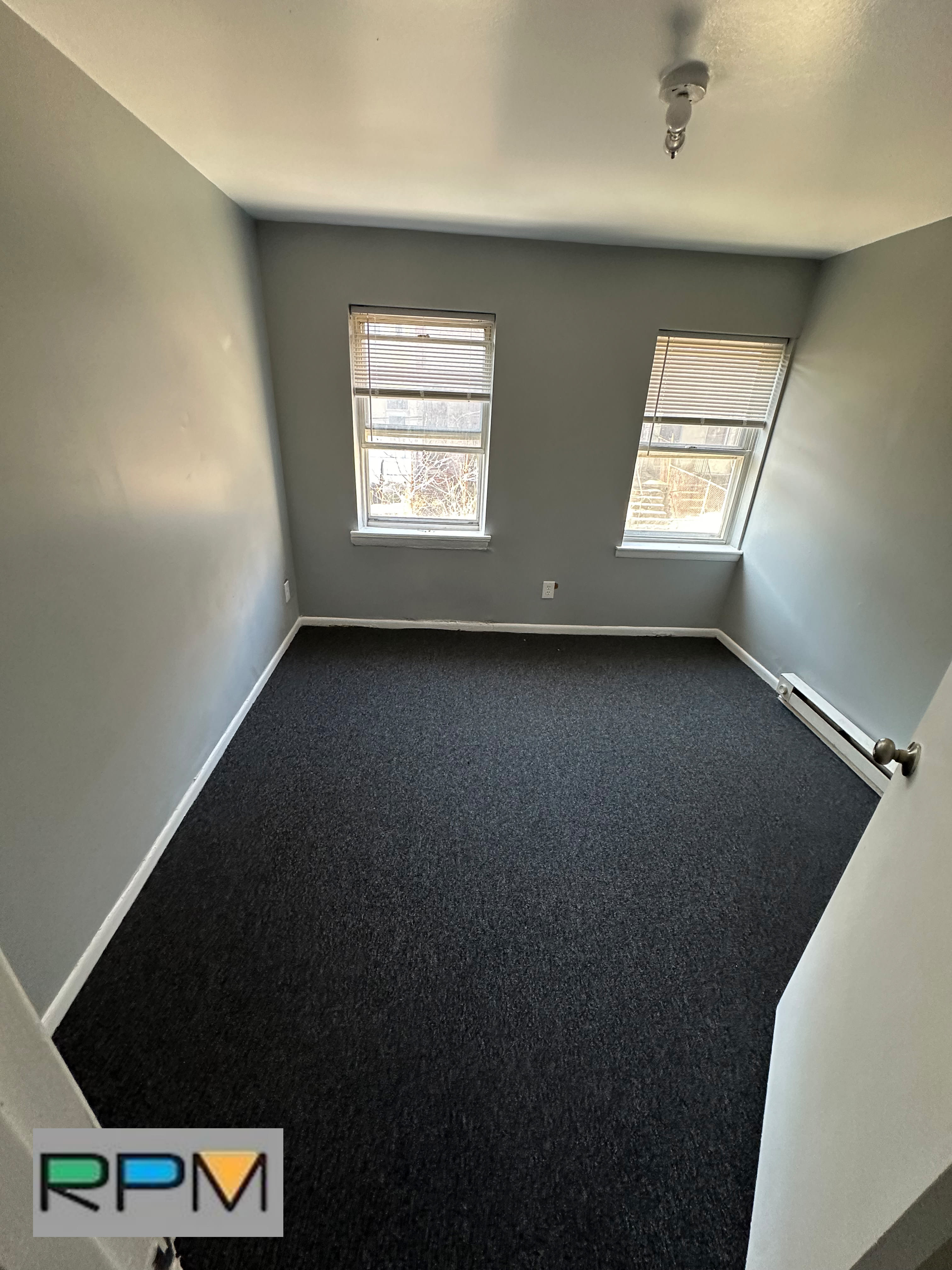 1146 Shields Pl – photo 2