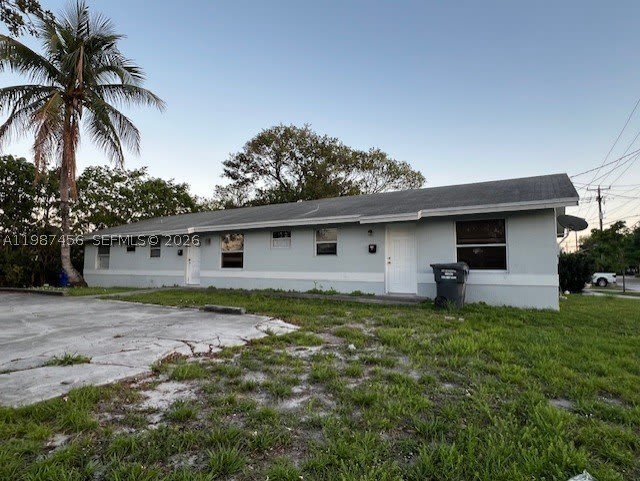 2746 Johnson St – photo 2