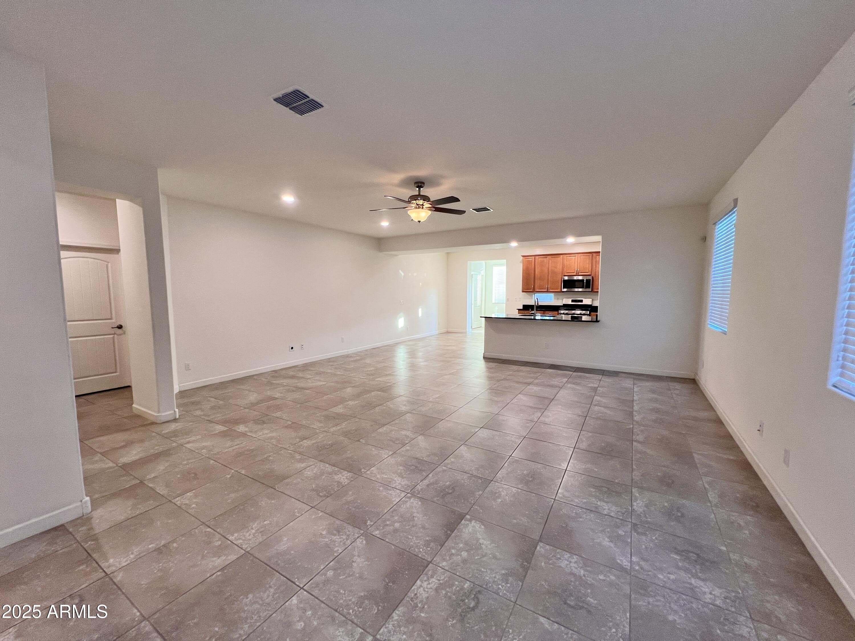 4123 E Roy Rogers Road – photo 3