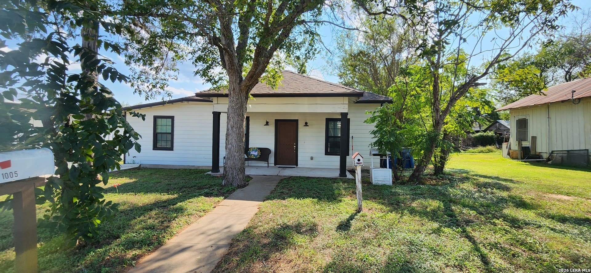 1005 3RD ST – photo 1