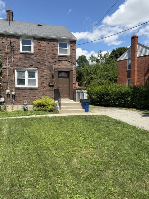 1126 Shadycrest Drive – photo 2