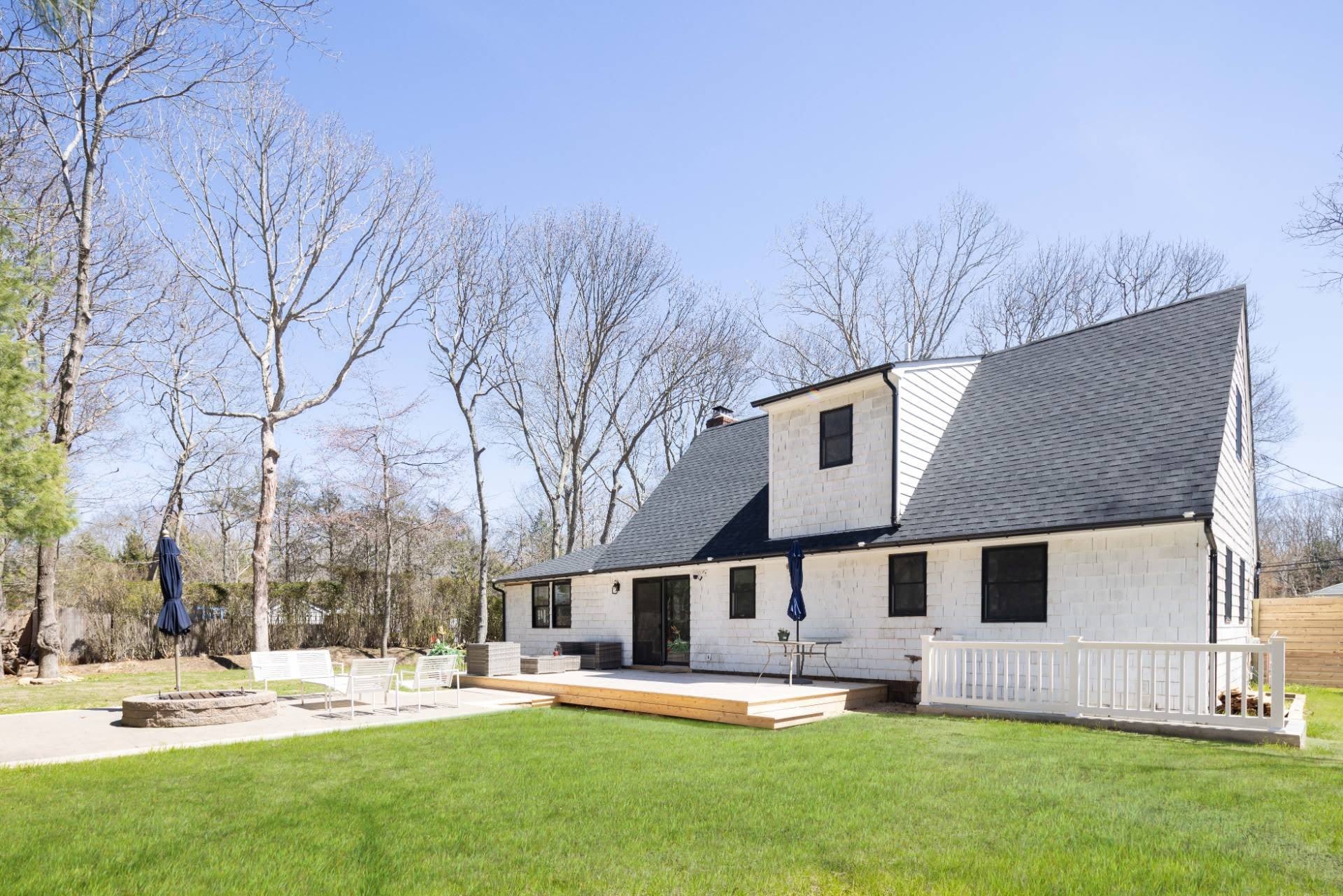 41 CLINTON ST – photo 2