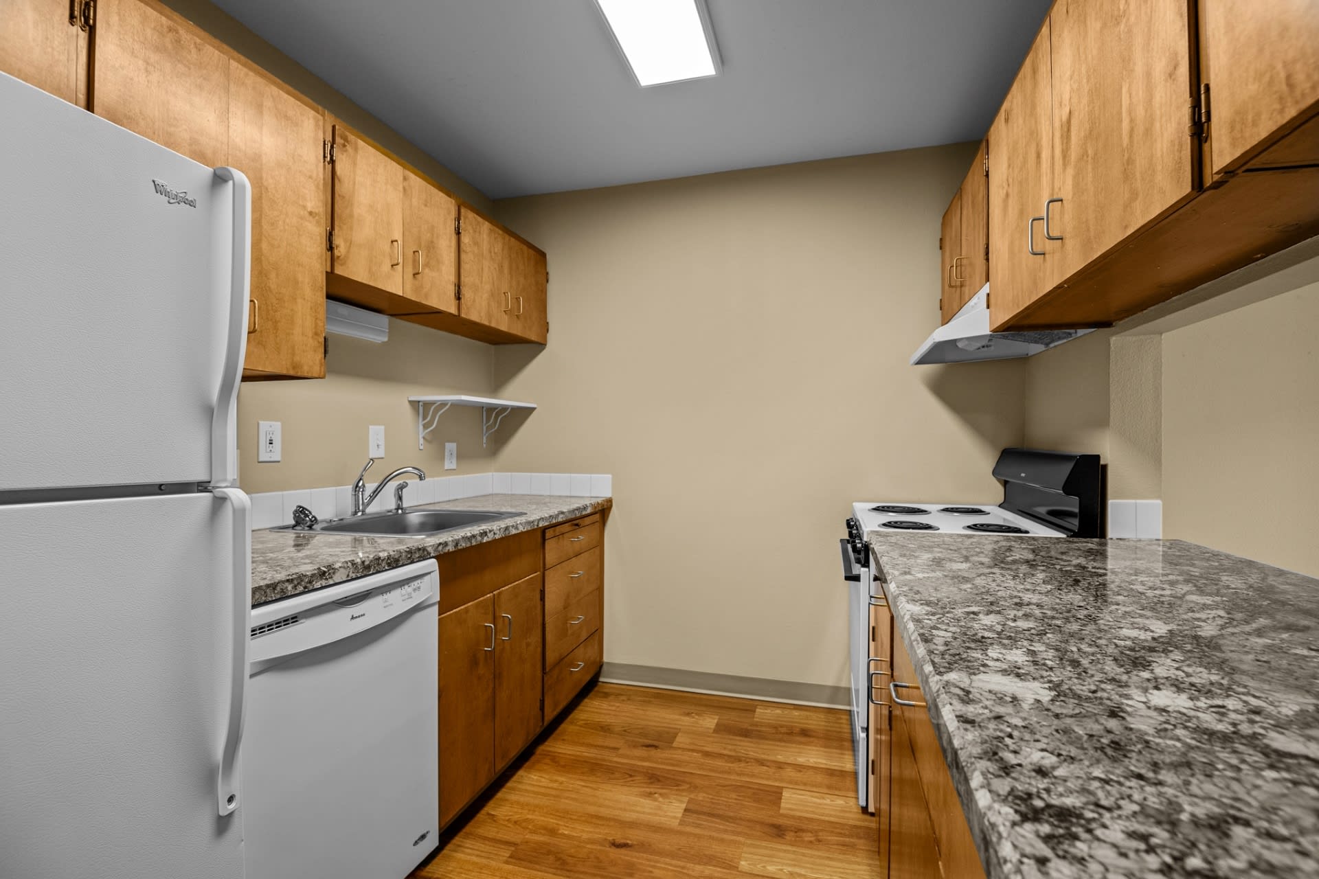 Sycamore Apartment – photo 3