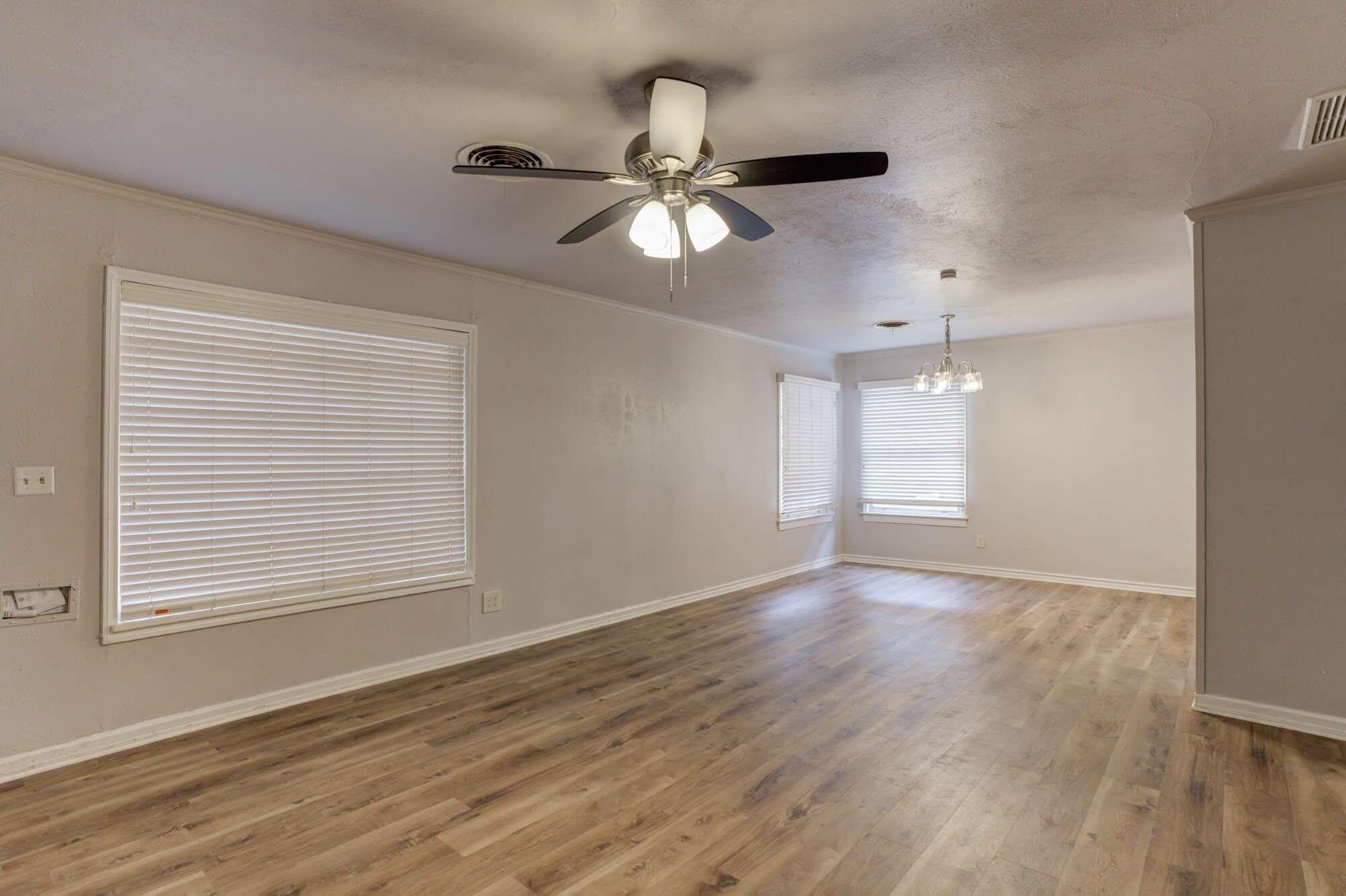 2206 32nd Street – photo 3