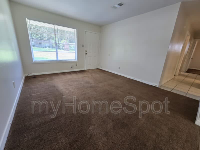 916 Twinbrook Ave – photo 4