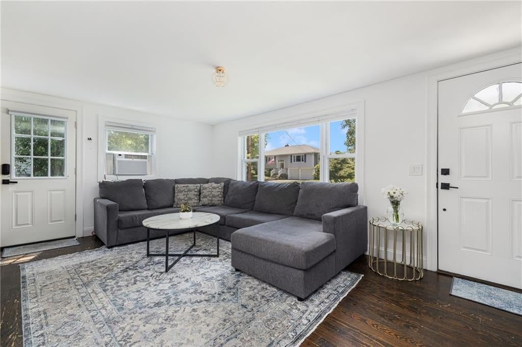 340 Old Mill Lane – photo 3