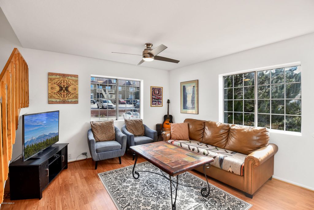 1000 N Beaver St – photo 2