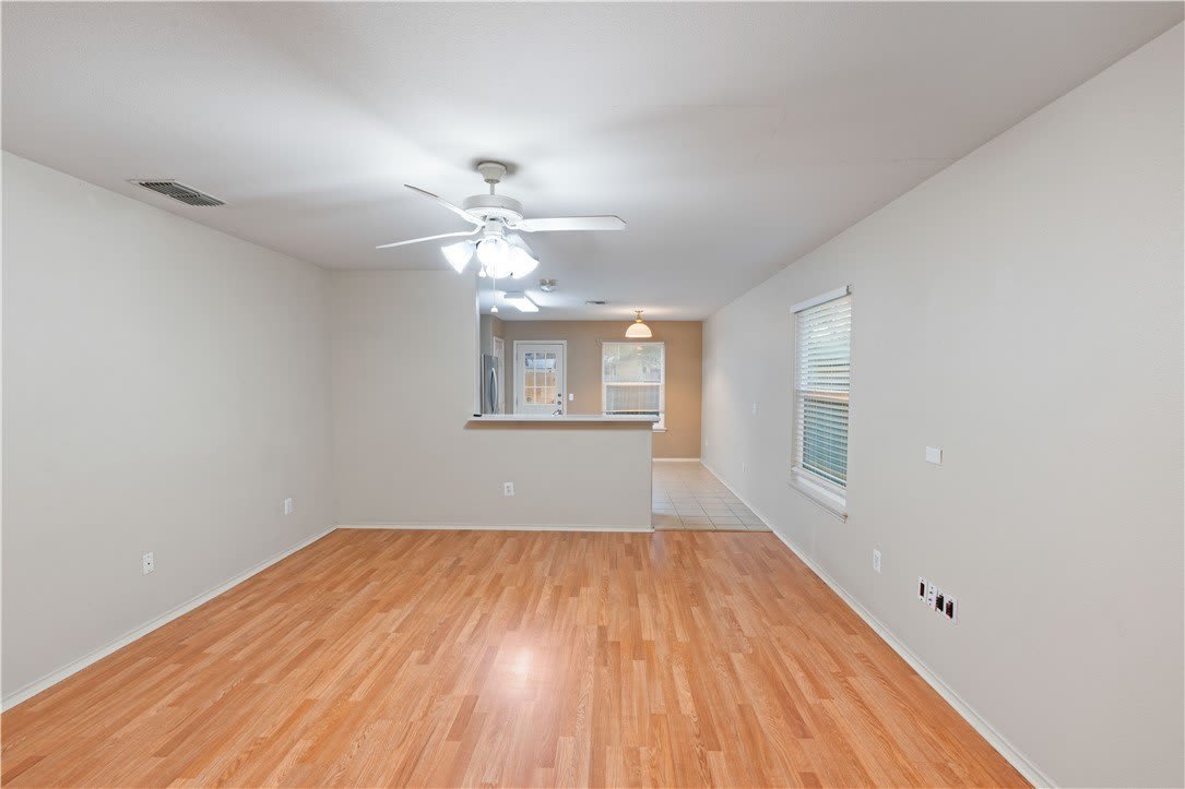 3105 Halifax Drive – photo 2