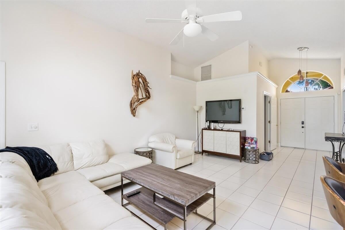 2606 Bedford Mews Drive – photo 4