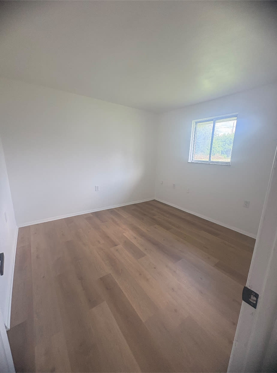437-439 Forest Street – photo 4