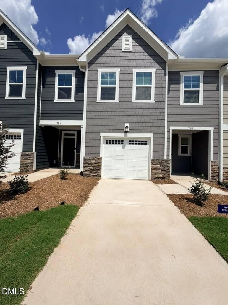 228 Deercroft Drive – photo 2