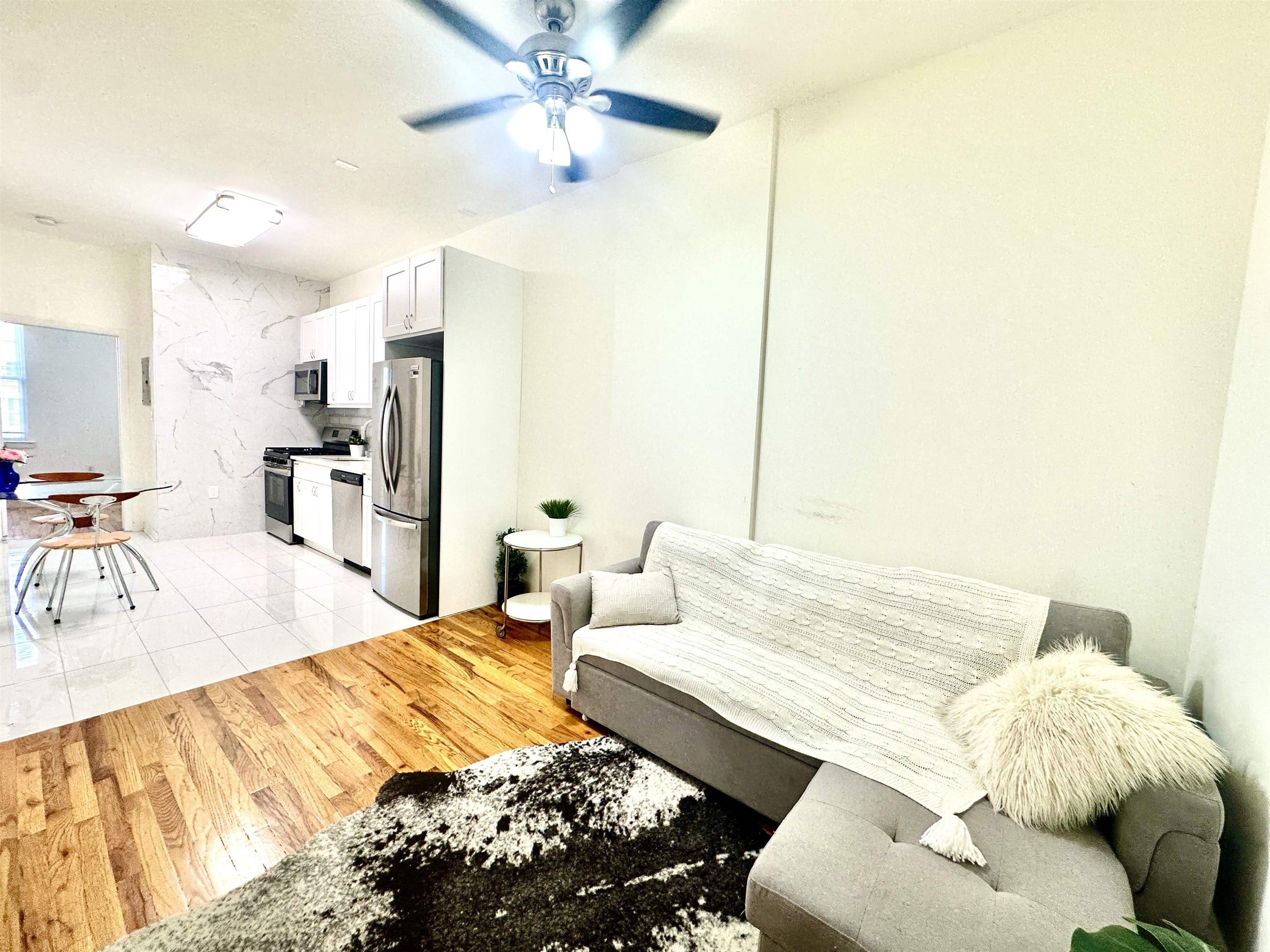 181 SOUTH ST – photo 2