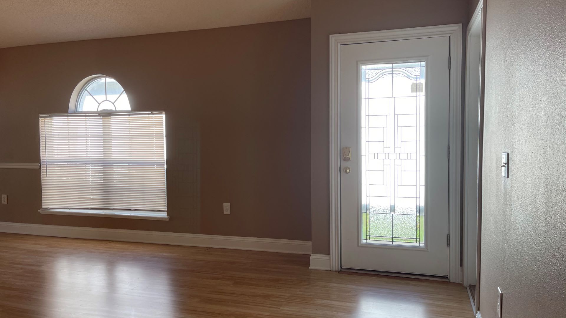 Spacious 3 2 In Arlington – photo 3