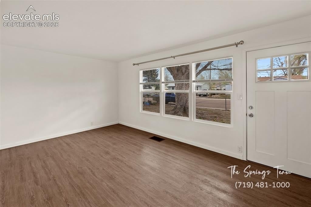 1216 Pando Avenue – photo 4