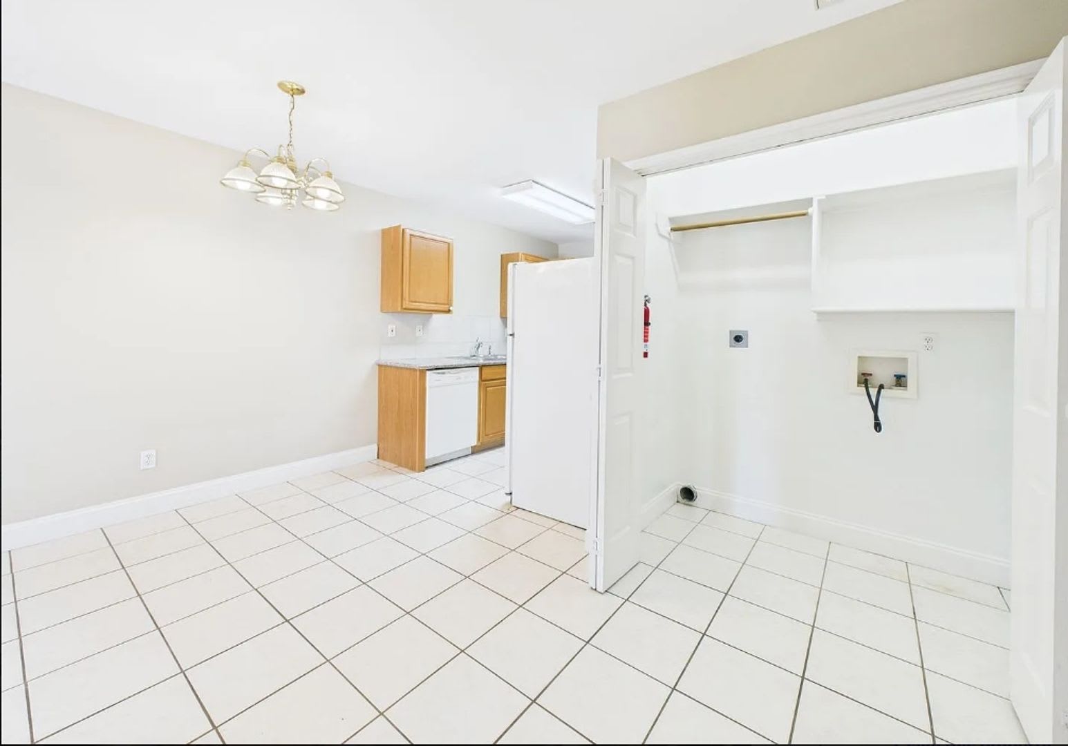 200 St Jean Street – photo 5