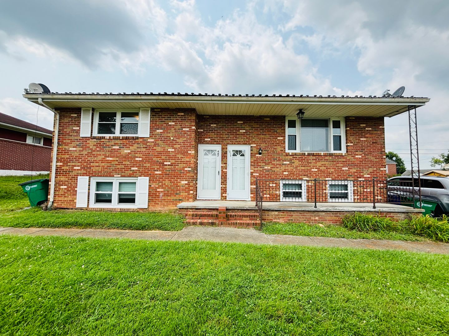 2 Bedroom 1 Bath Duplex – photo 2