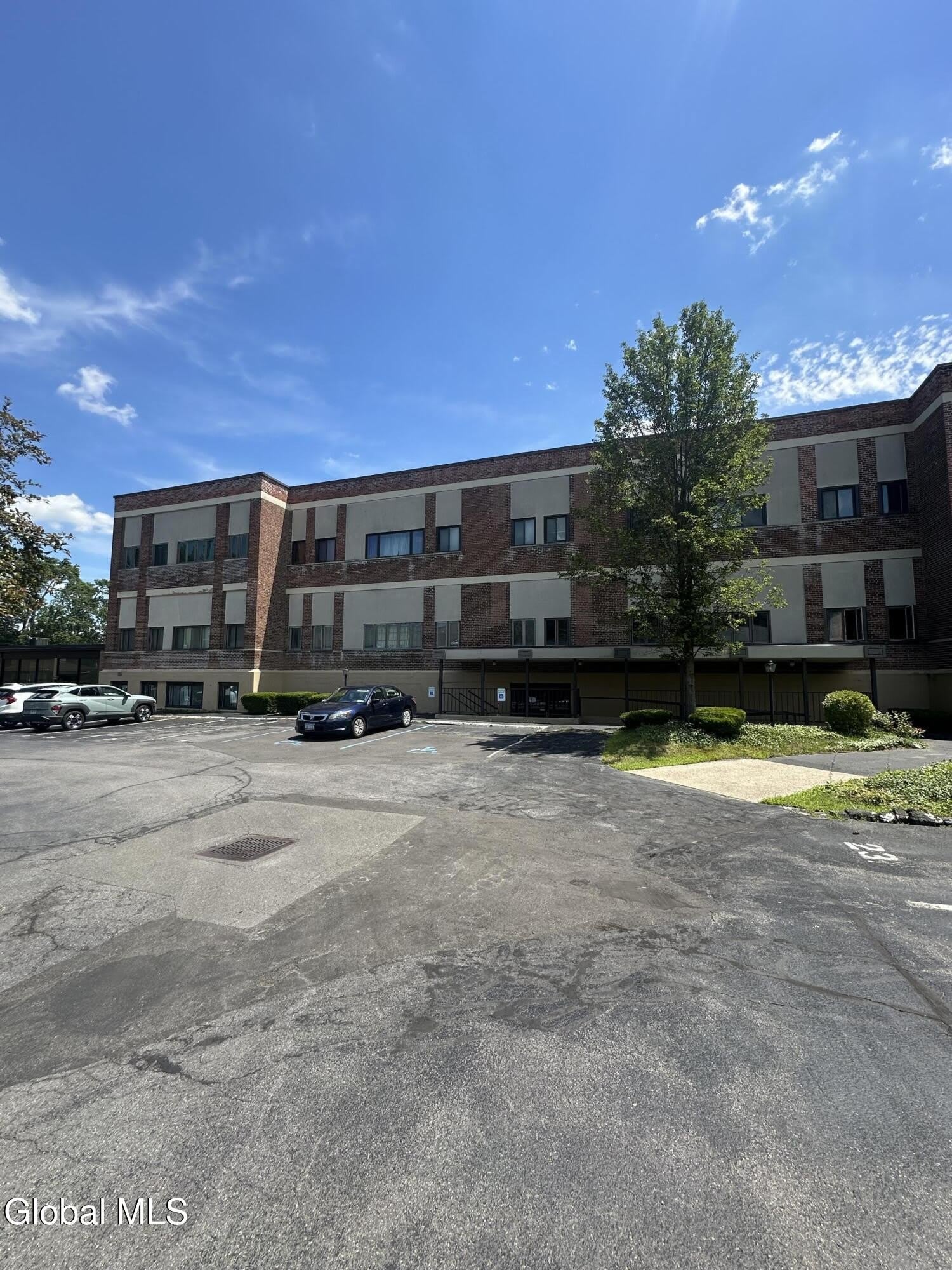222 S Ten Broeck Street – photo 2