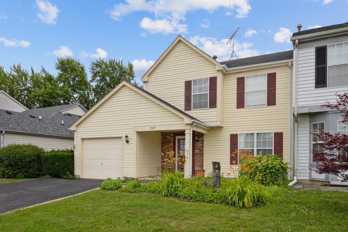 1127 Ashbrook Drive – photo 2