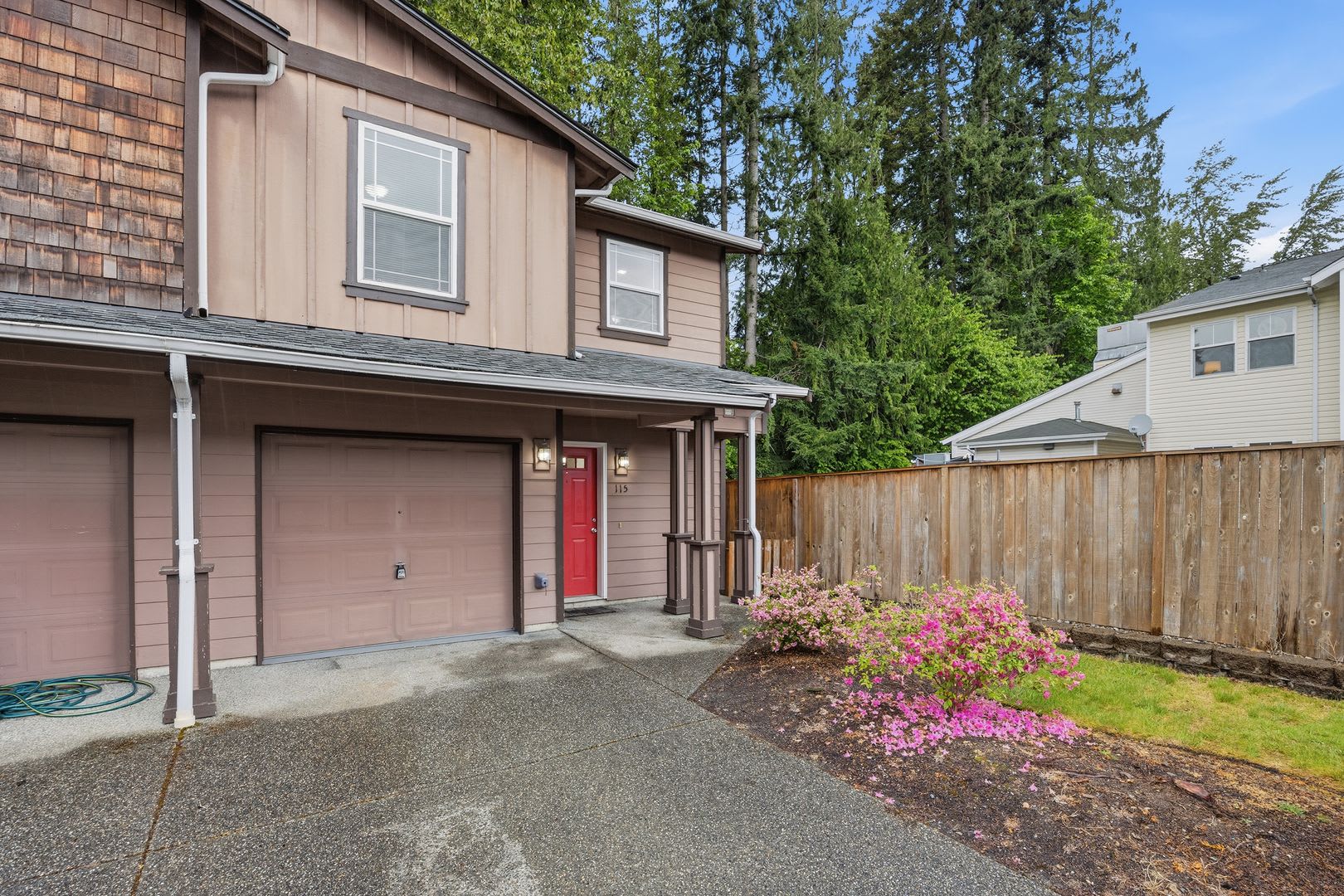 3 Bedroom 2 5 Bath – photo 5