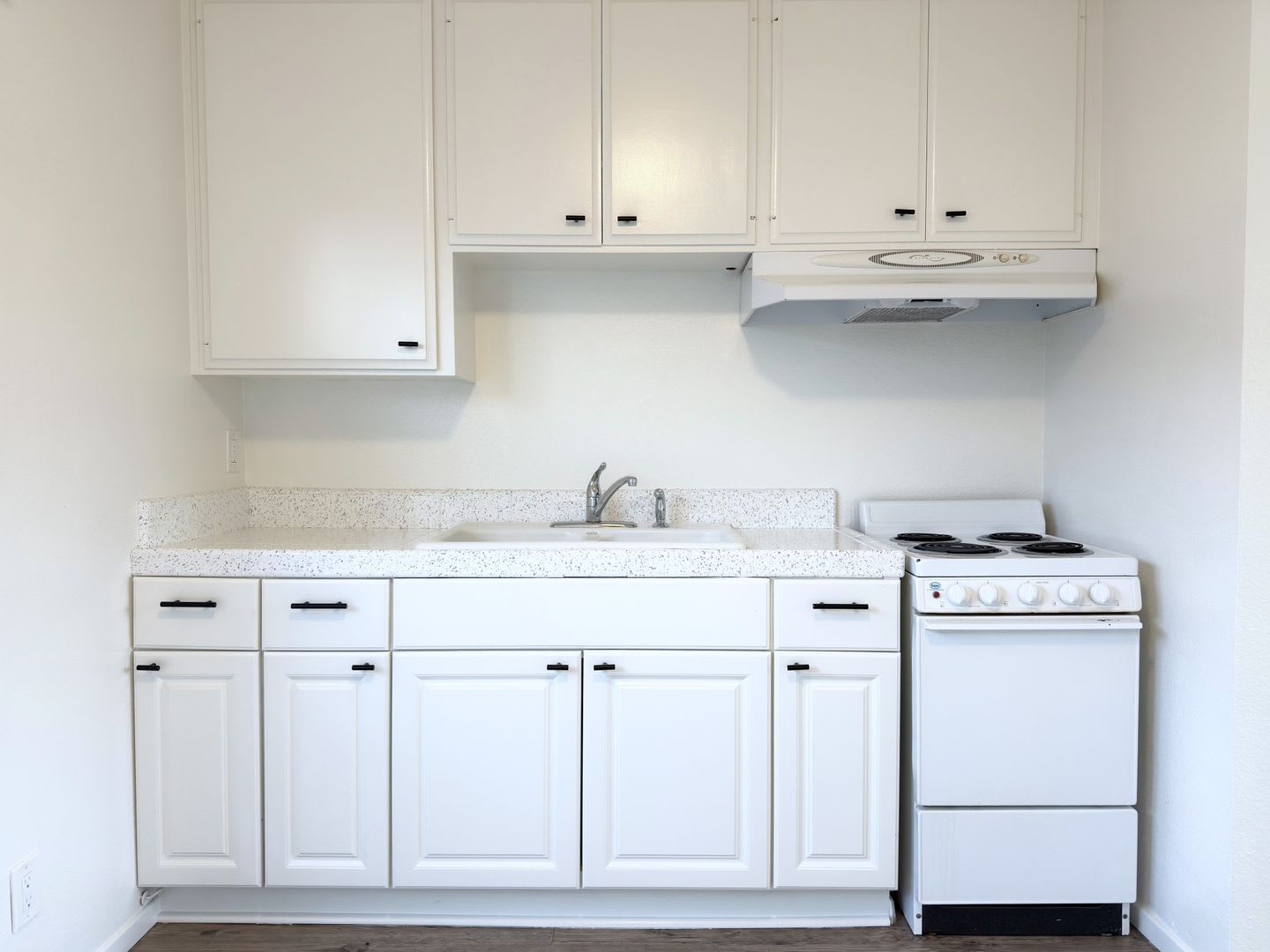Remodeled Studio West Of Coast Hwy – photo 4