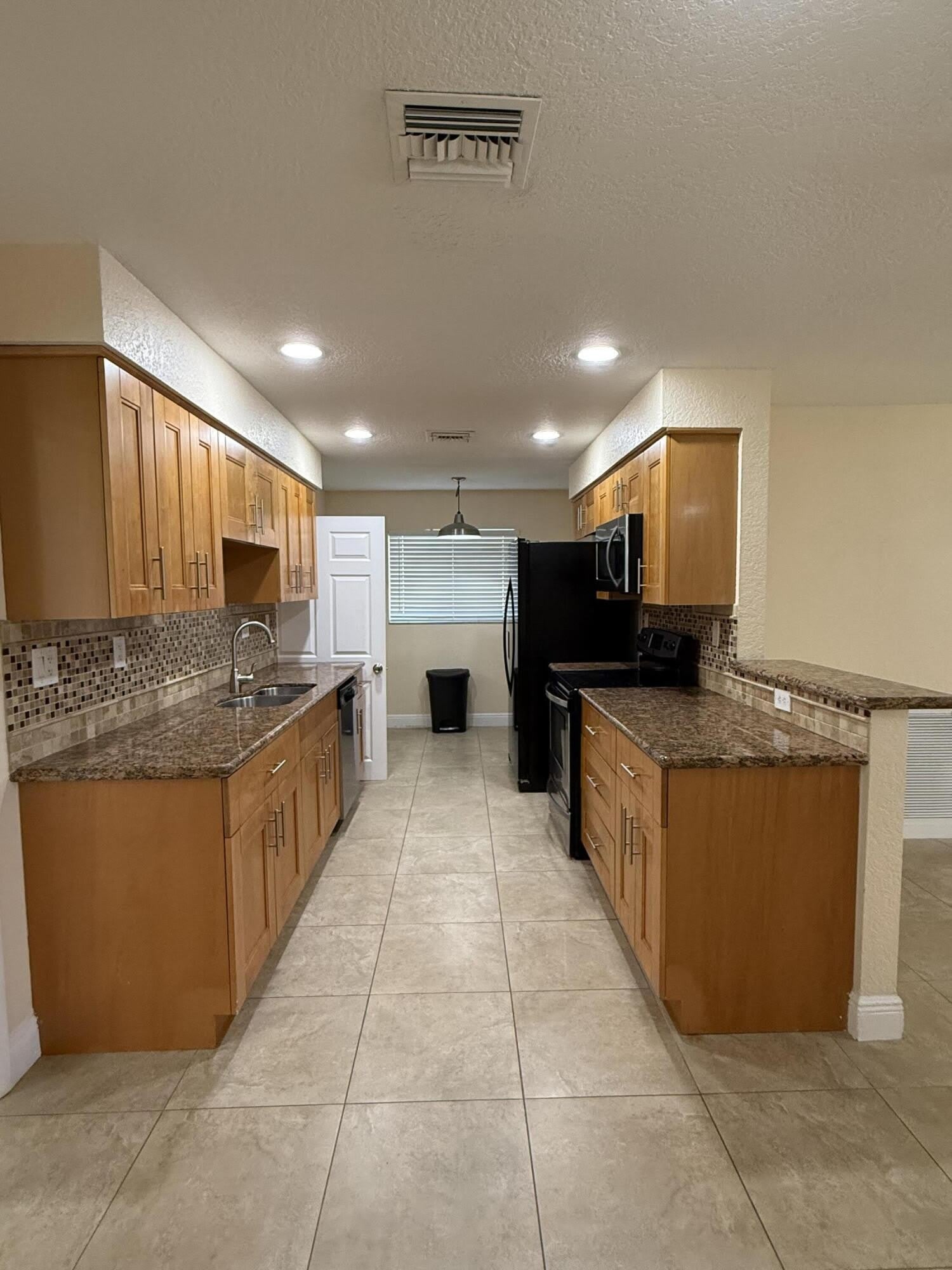 7302 NW 57th Court – photo 3