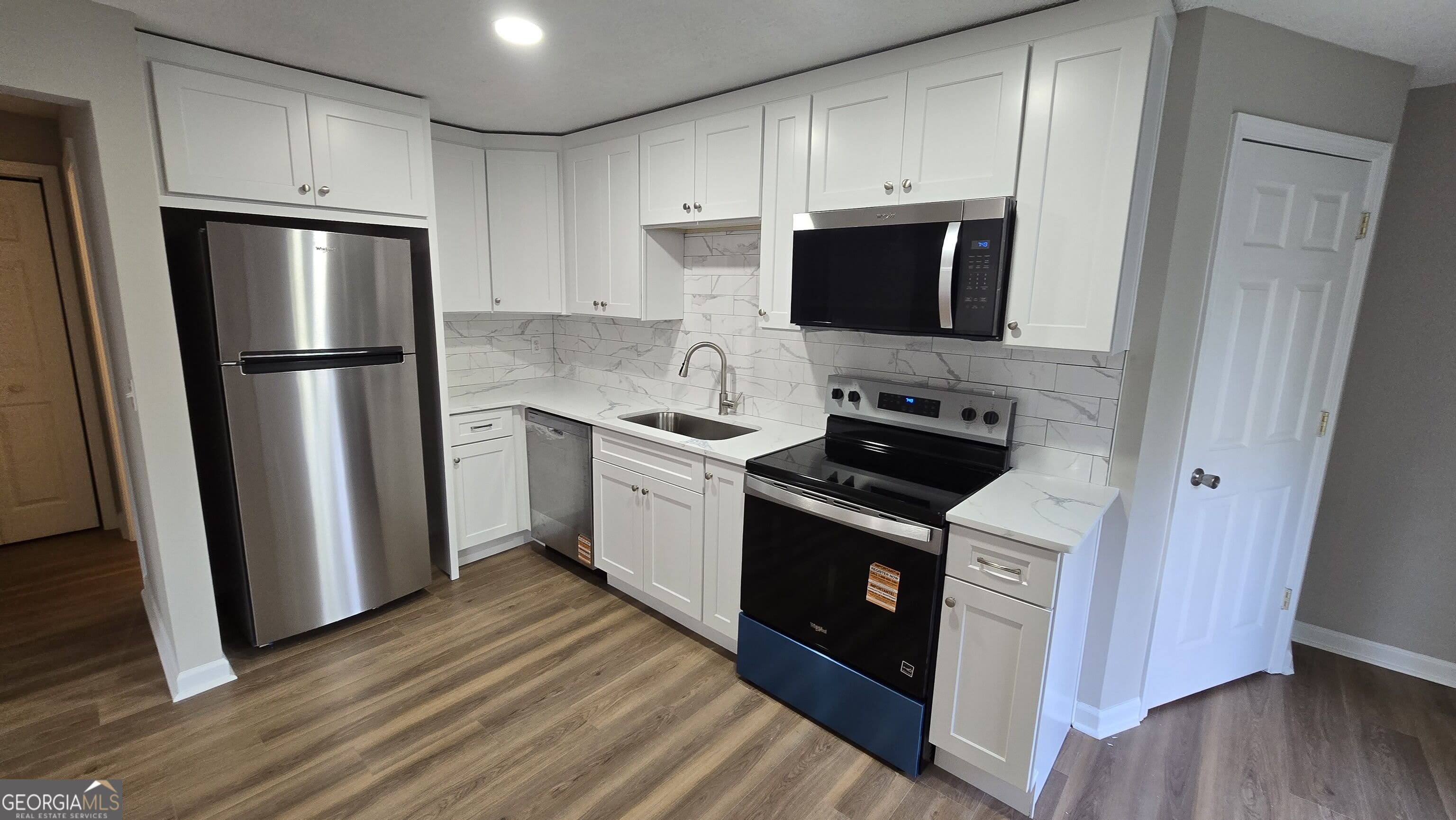 3025 Mangum Drive – photo 4